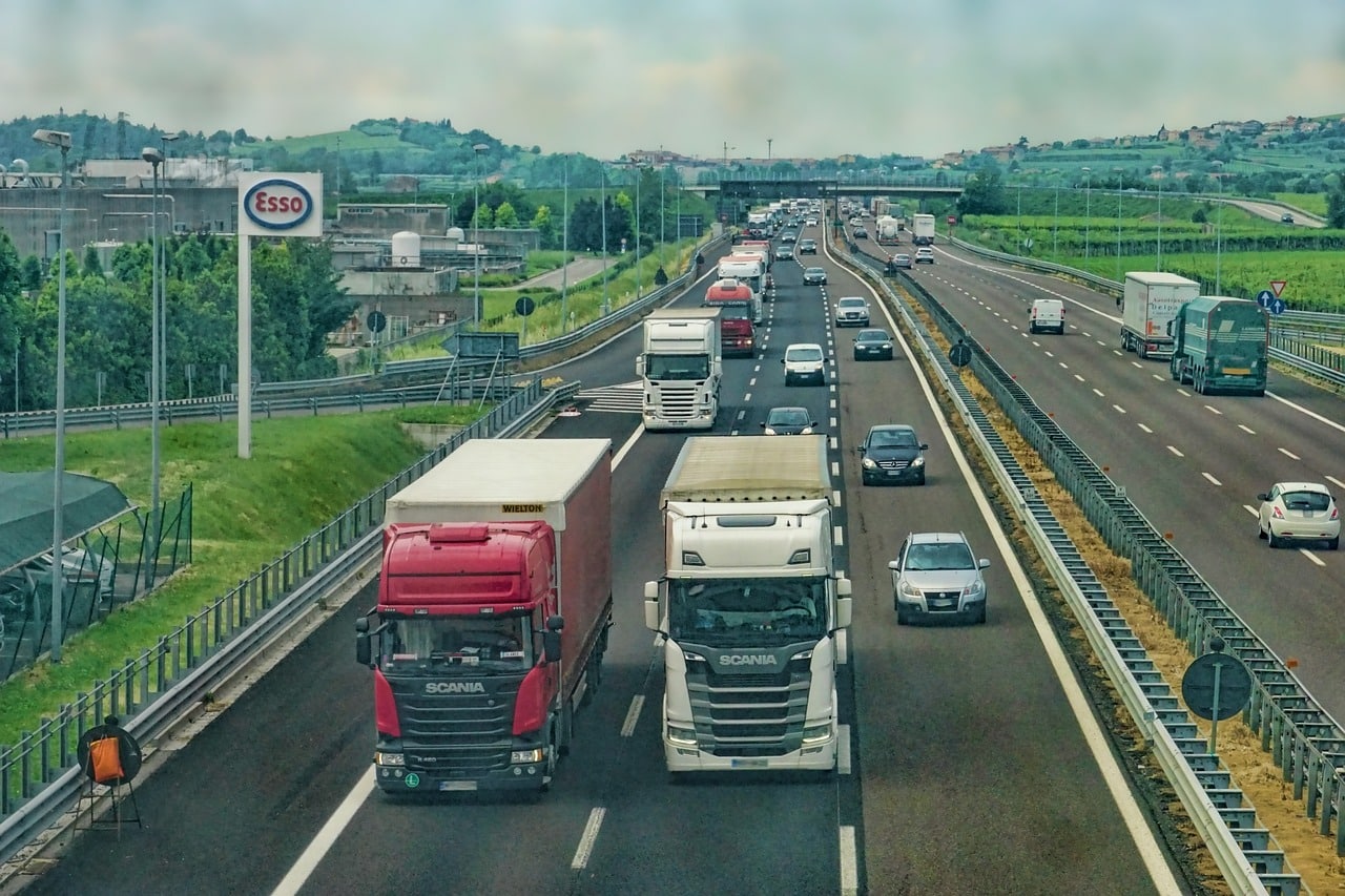 Die Vorteile freischalten: Bestellung bei einem indischen Online-Laden in Deutschland 55 highway 3392100 1280